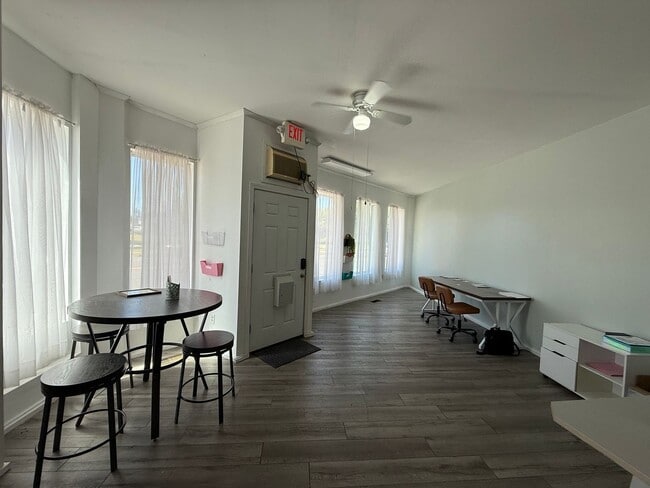 Building Photo - 993-999 Main Street Unit 993-First Floor