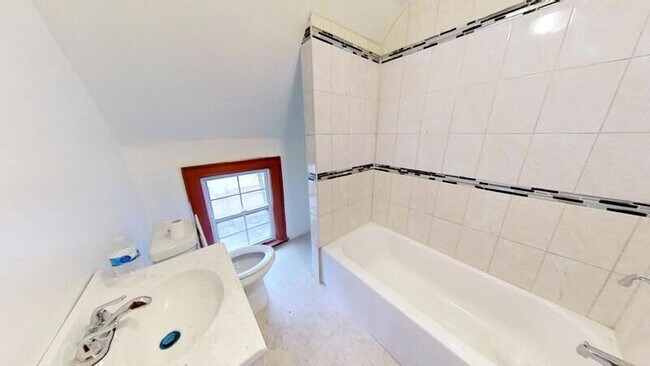 Photo - 401 Koons Ave Unidad #2