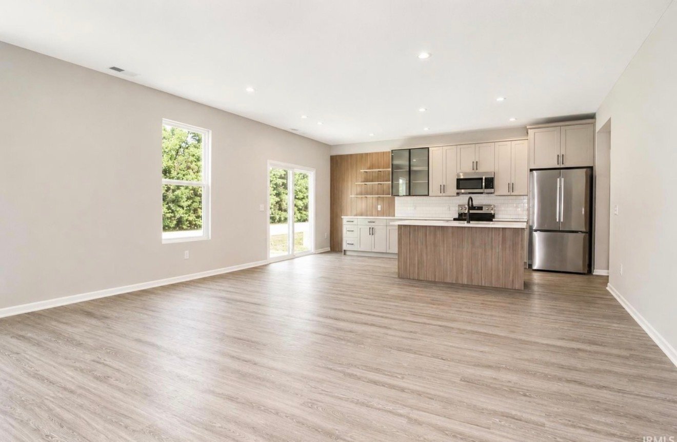 Photo - 3563 Canal Square Dr