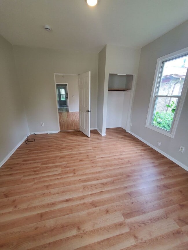 Photo - 1108-1110 61st St. Unit 1108 Lower