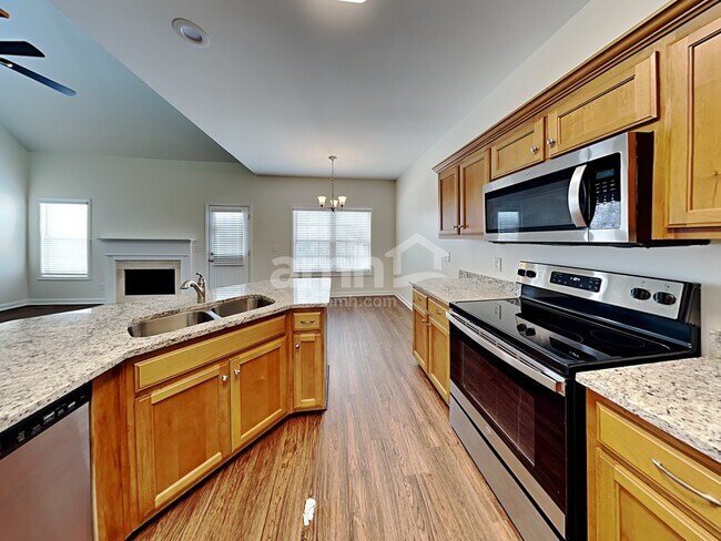 Photo - 410 Nathan St