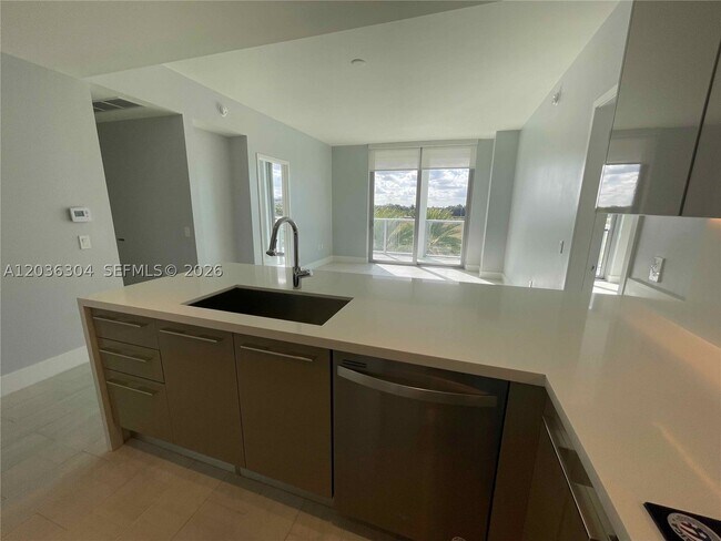 Photo - 2000 Metropica Wy Unit 307