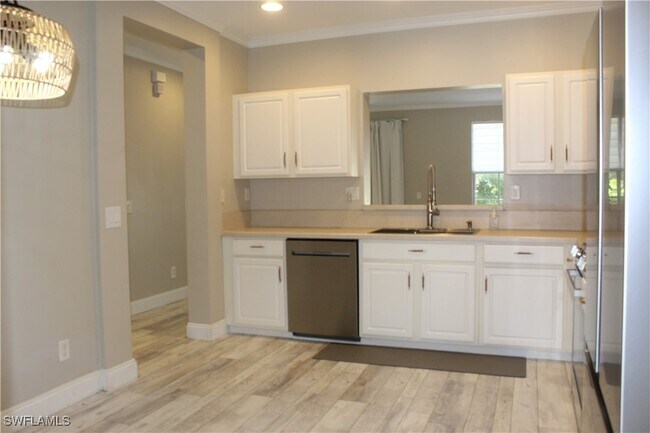 Photo - 4068 Cherrybrook Loop