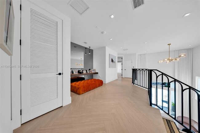 Photo - 3510 Segovia St