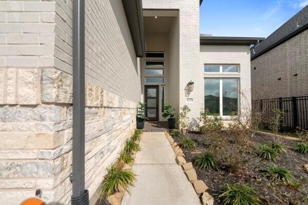 5025 Steady Breeze Dr