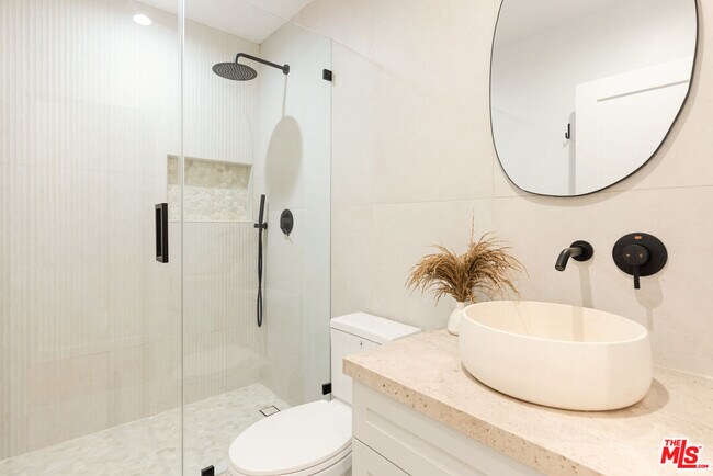 Photo - 17 Sunset Ave