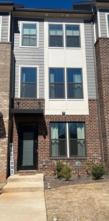 Photo - 940 Broad River Ln (Charlotte, NC)