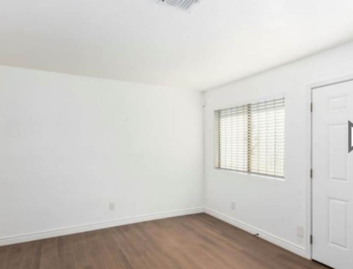 Photo - 1 BEDROOM UNIT IN PRIME PHOENIX LOCATION