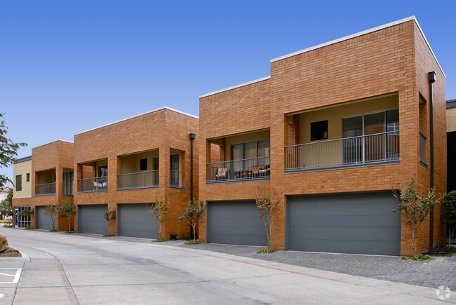 Photo - Arthouse at SO7