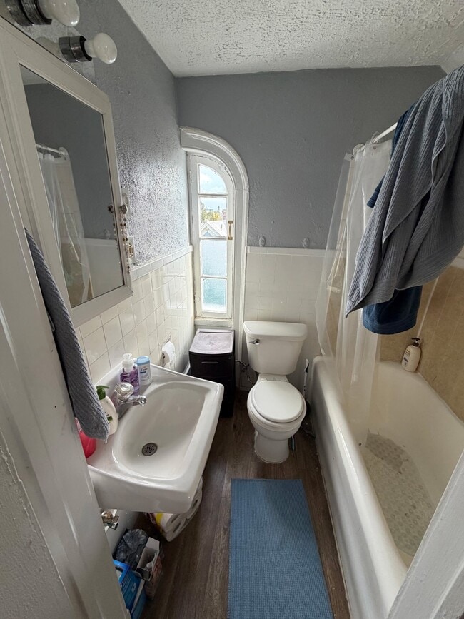 Photo - 406 N Loudoun St Unit 8