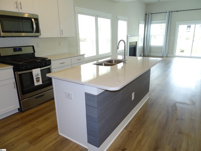 Photo - 146 Bromes Way
