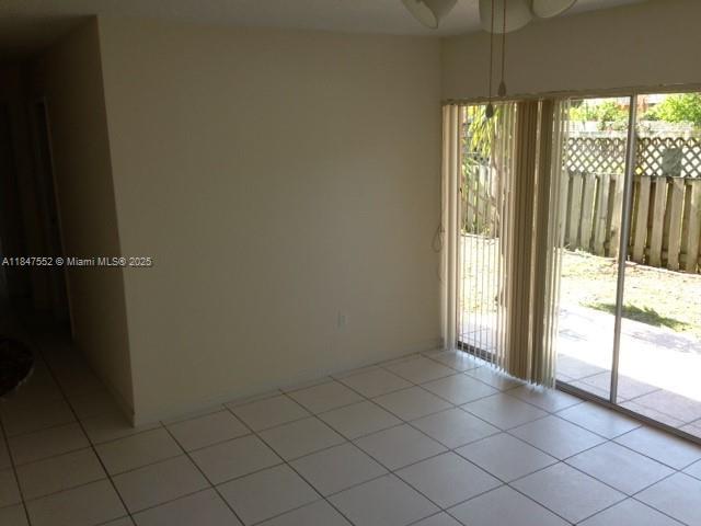 Building Photo - 4450 NW 79th Ave Unit 1C Rental