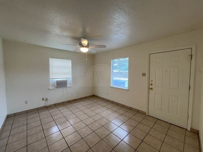 Photo - 215 Marston Ave Unit 215 Marston B