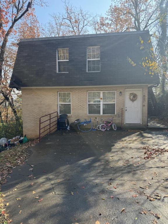 Photo - 2030 Ridgeview Dr NW