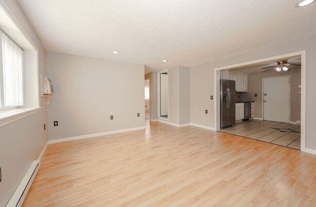 Photo - 128 Loudon Rd Unit 11F