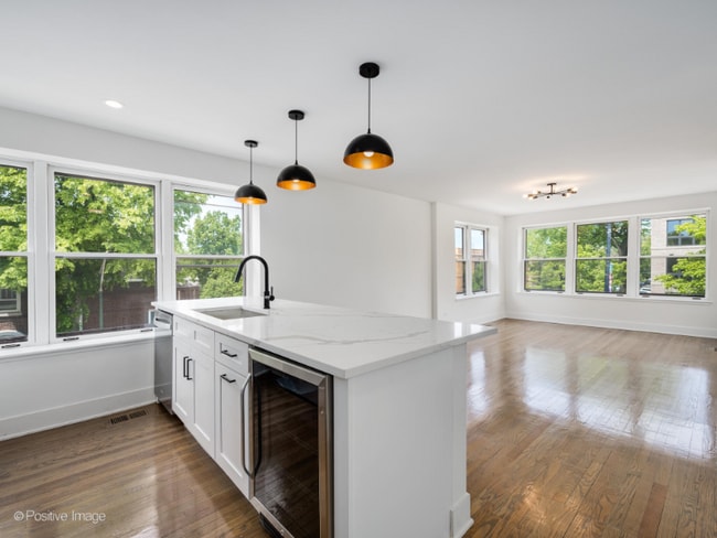 Photo - 3557 N Bell Ave Unit 2F