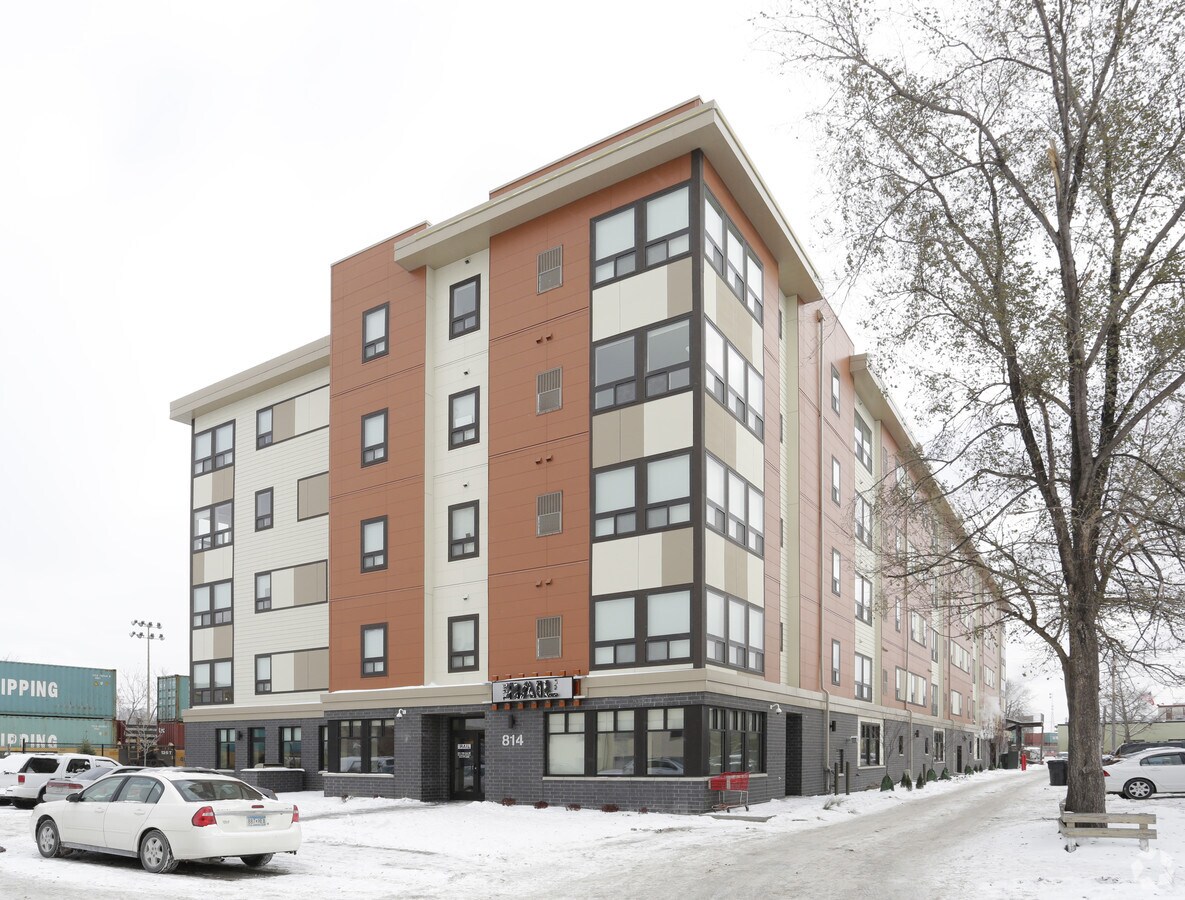 The Rail Minneapolis - The Rail Minneapolis Apartments