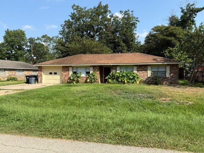 Building Photo - 5606 Dahlia Ln Rental