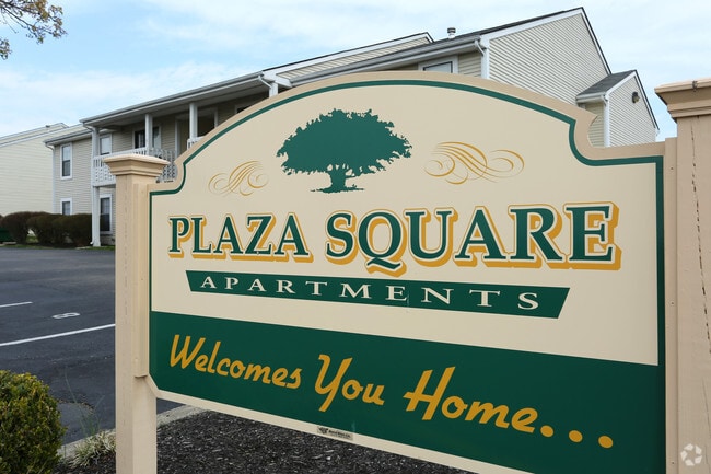 Plaza Square Apartments - Plaza Square Apartments