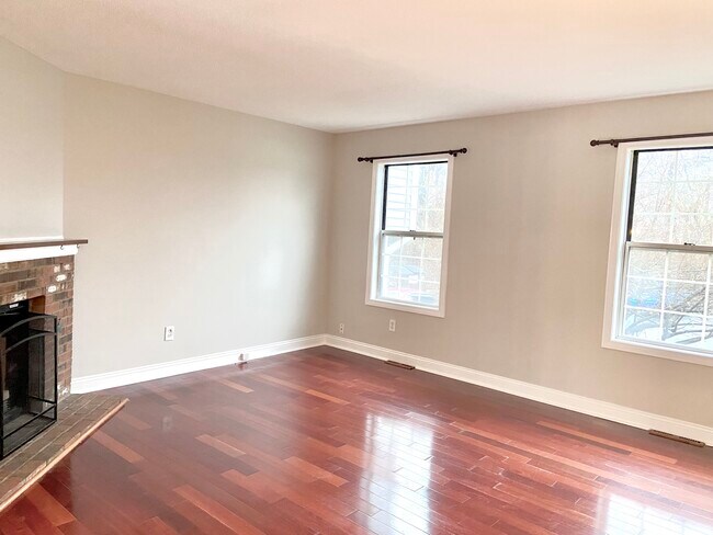 Photo - 204 Austin Ryer Ln