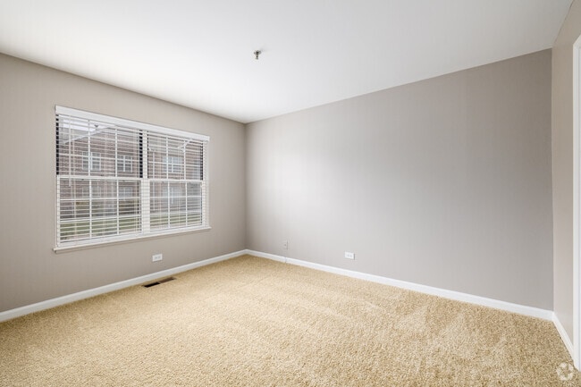 1BR, 1BA - 753SF - Bedroom
