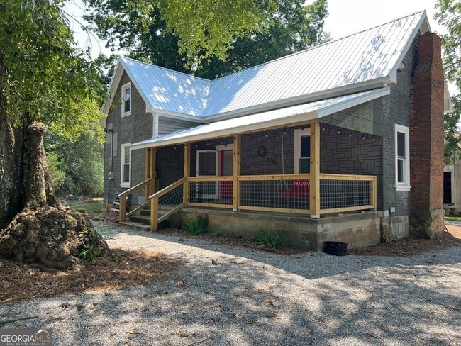 Building Photo - 1441 Wire Bridge Rd