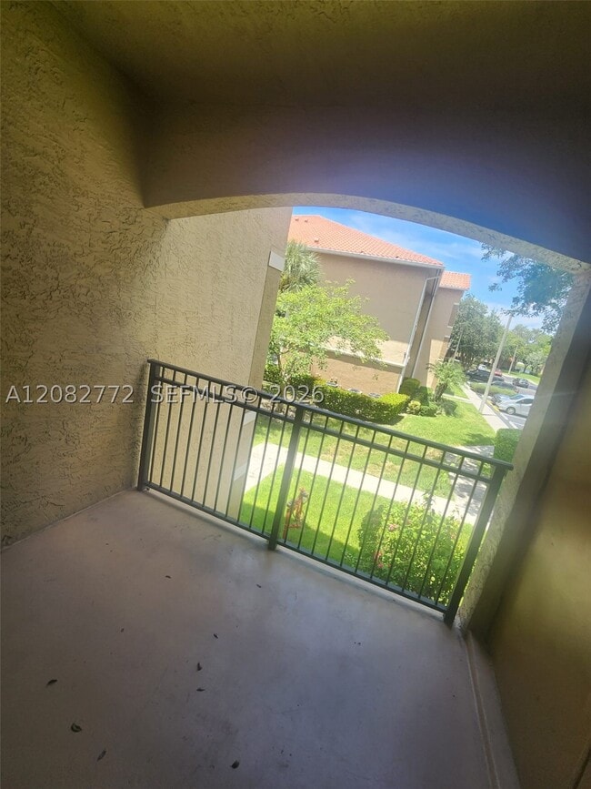 11650 SW 2nd St Unit 16205