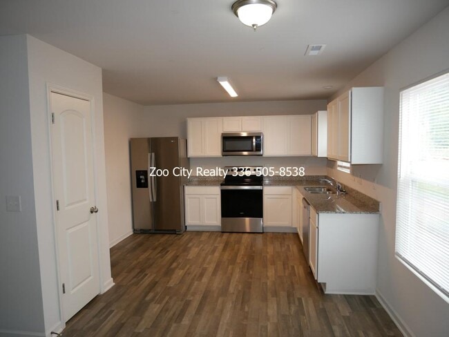 Photo - 2411 Whirlwind Ln