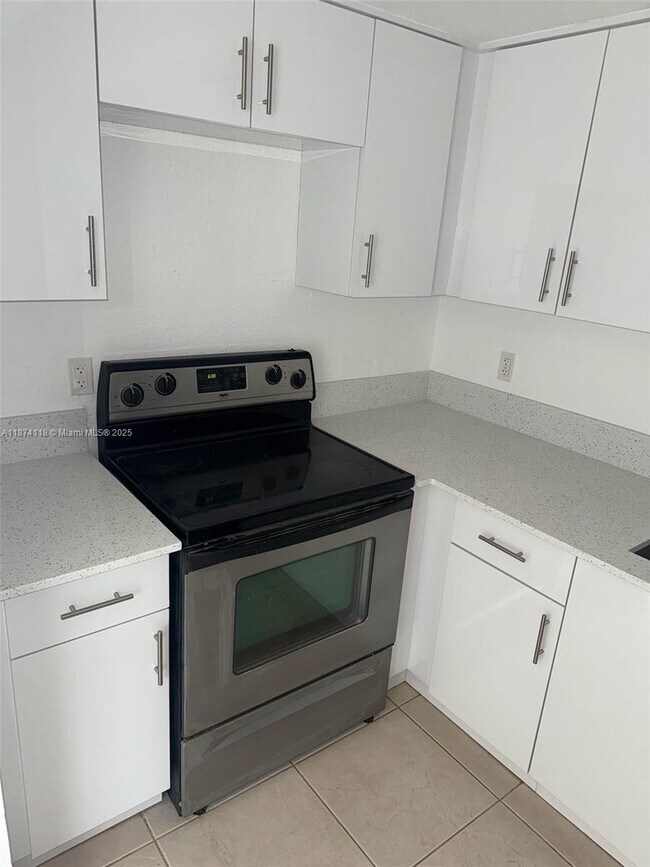Photo - 13700 NE 6th Ave Unit 213
