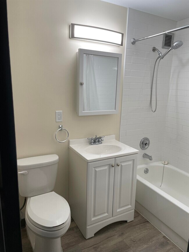 Photo - 5 Green St Unit 201