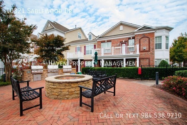 Building Photo - 10321 Sablewood Dr
