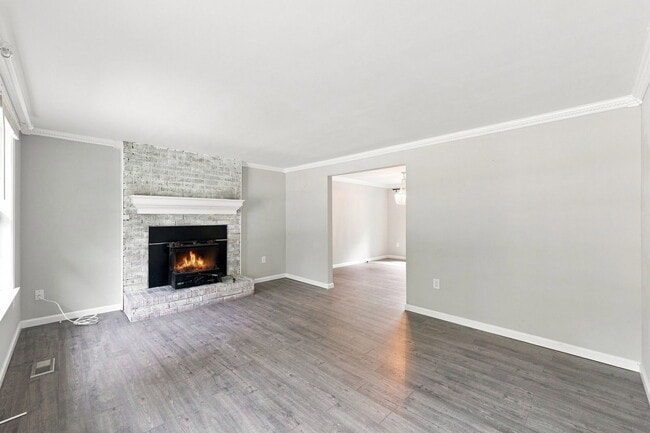 Photo - 4419 S Shore Dr
