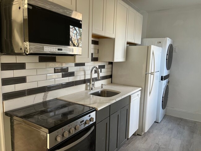 Photo - 75 Kearney St Unit 4