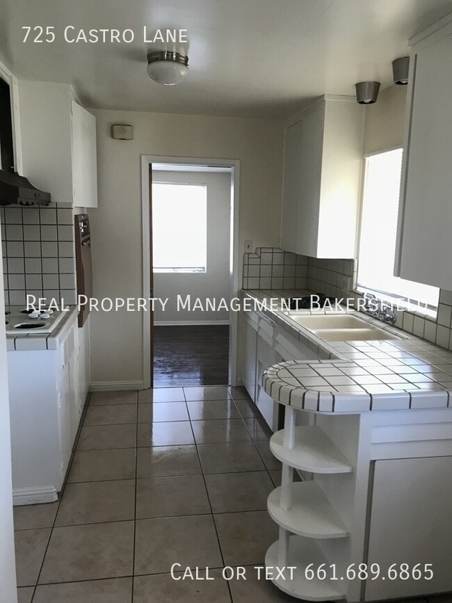 Photo - 725 Castro Ln