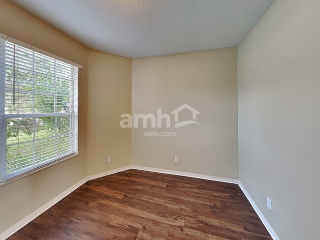 Photo - 6101 41st St E House