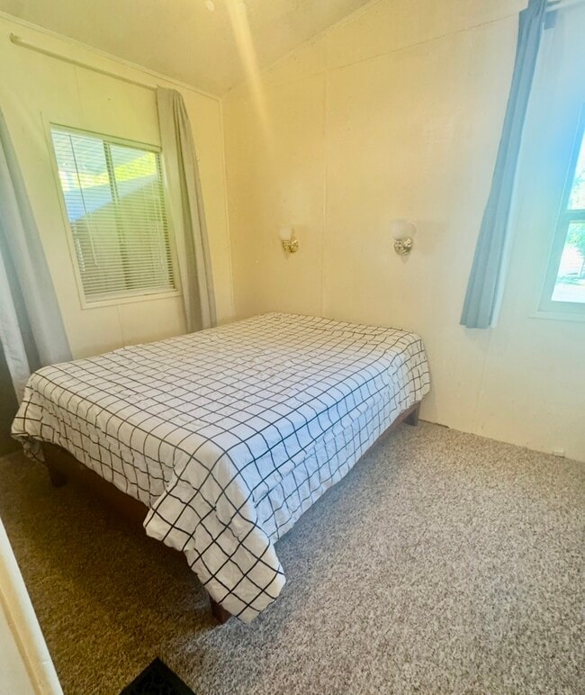 Photo - 1150 W Red Hills Pkwy