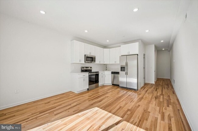 Photo - 1645 N Marshall St