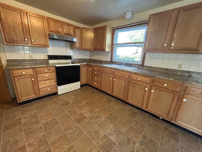 Photo - 518-520 Sloan Ave Unit 518 Sloan