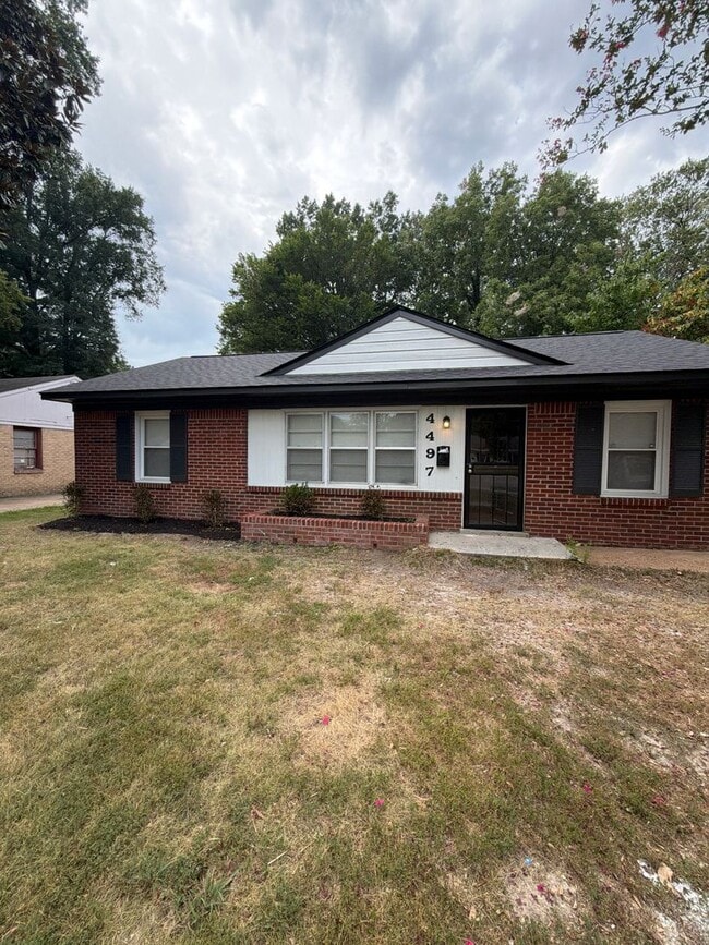4497 Quince Rd