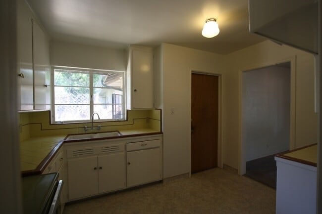 Photo - SPACIOUS 3 BEDROOM HOME...COMING SOON!!!