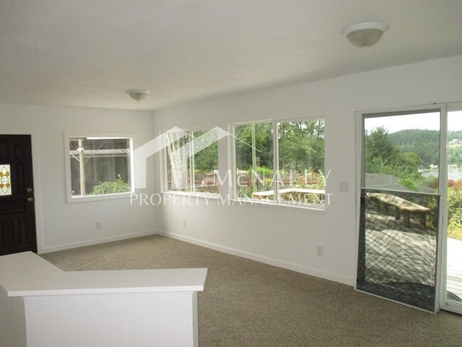 Photo - 3918 Rosedale St NW