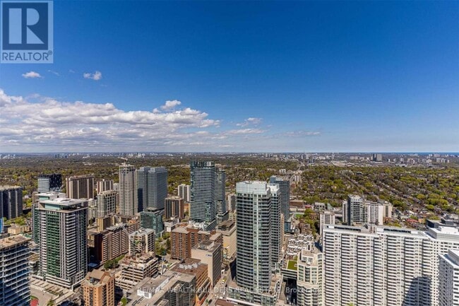 Photo - 2221 Yonge St Unit 5003