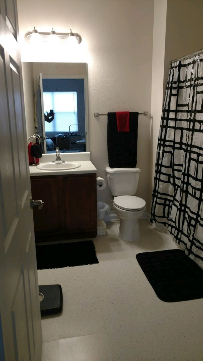 Baño - Chaney Ridge