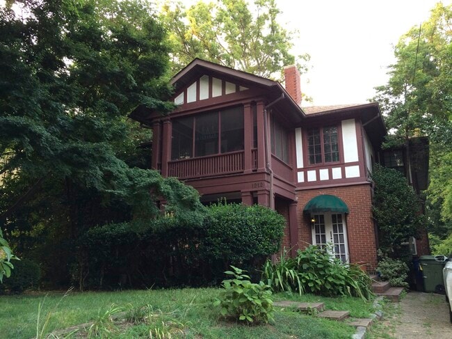 Building Photo - 1212 Virginia Ave. NE Unit #2 - Upstairs