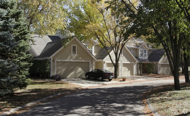 Ashworth Pointe Townhomes
