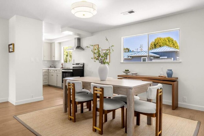 616 Oak Dr Unit B