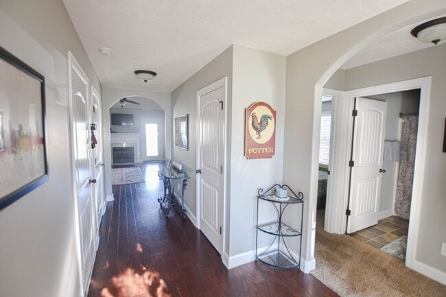 Photo - Pet Friendly Three Bedroom!