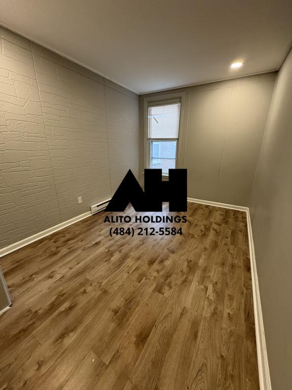 Photo - 110 N 13th St