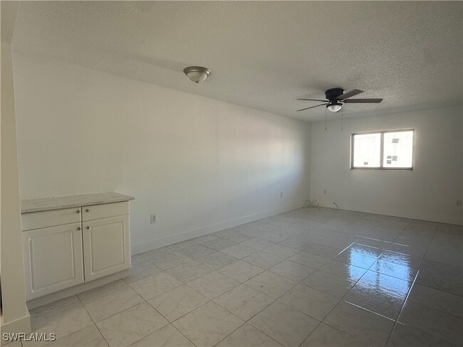 Photo - 3318 Del Prado Blvd S