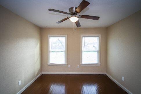 Photo - 936 Poinsettia St